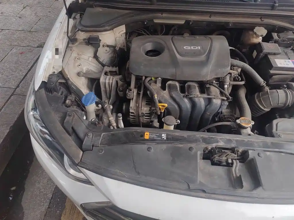Hyundai Elantra 2016 Model 1.6L Automatic Smart Elite фото 21