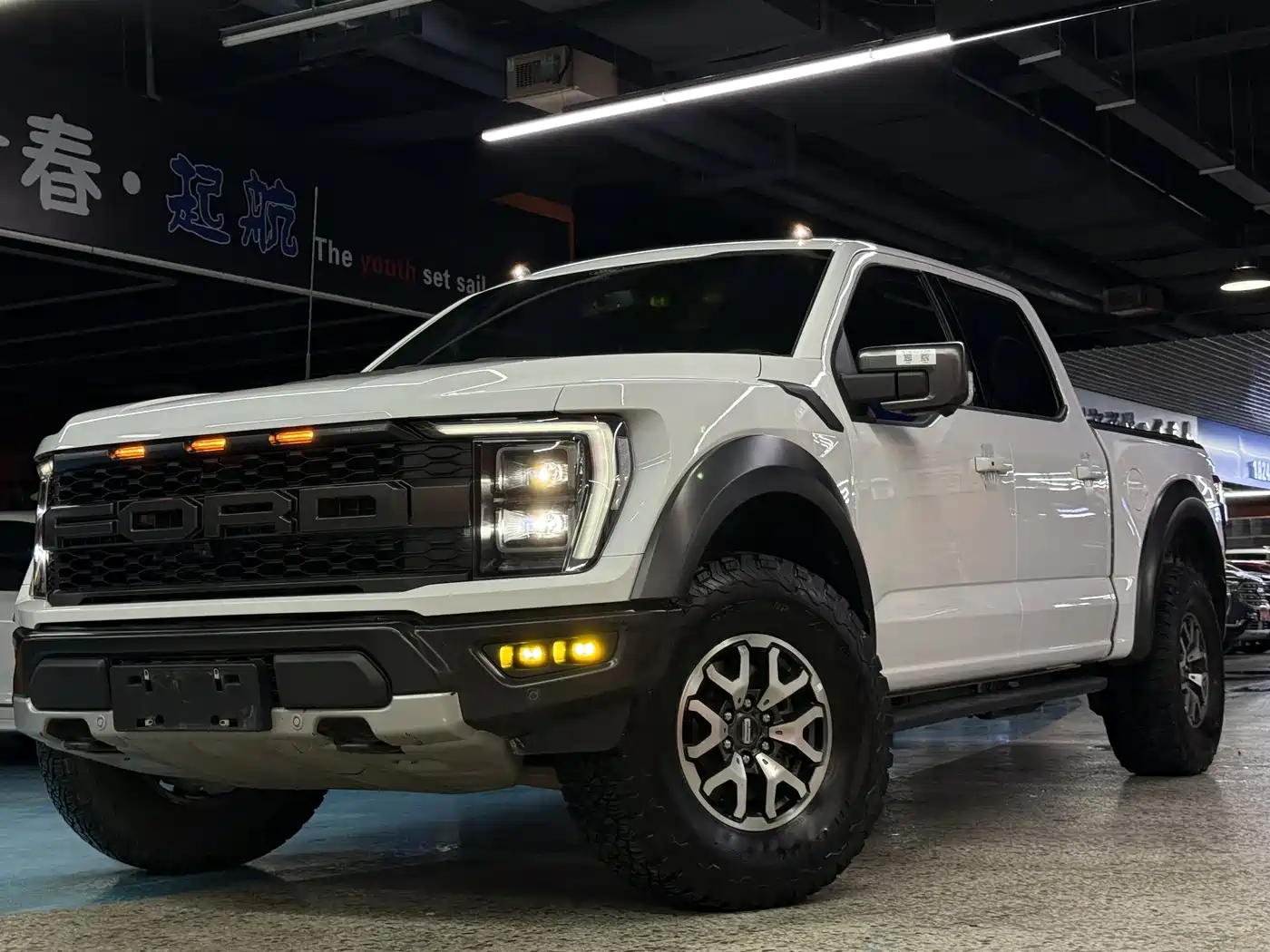 FORD F-150 RAPTOR