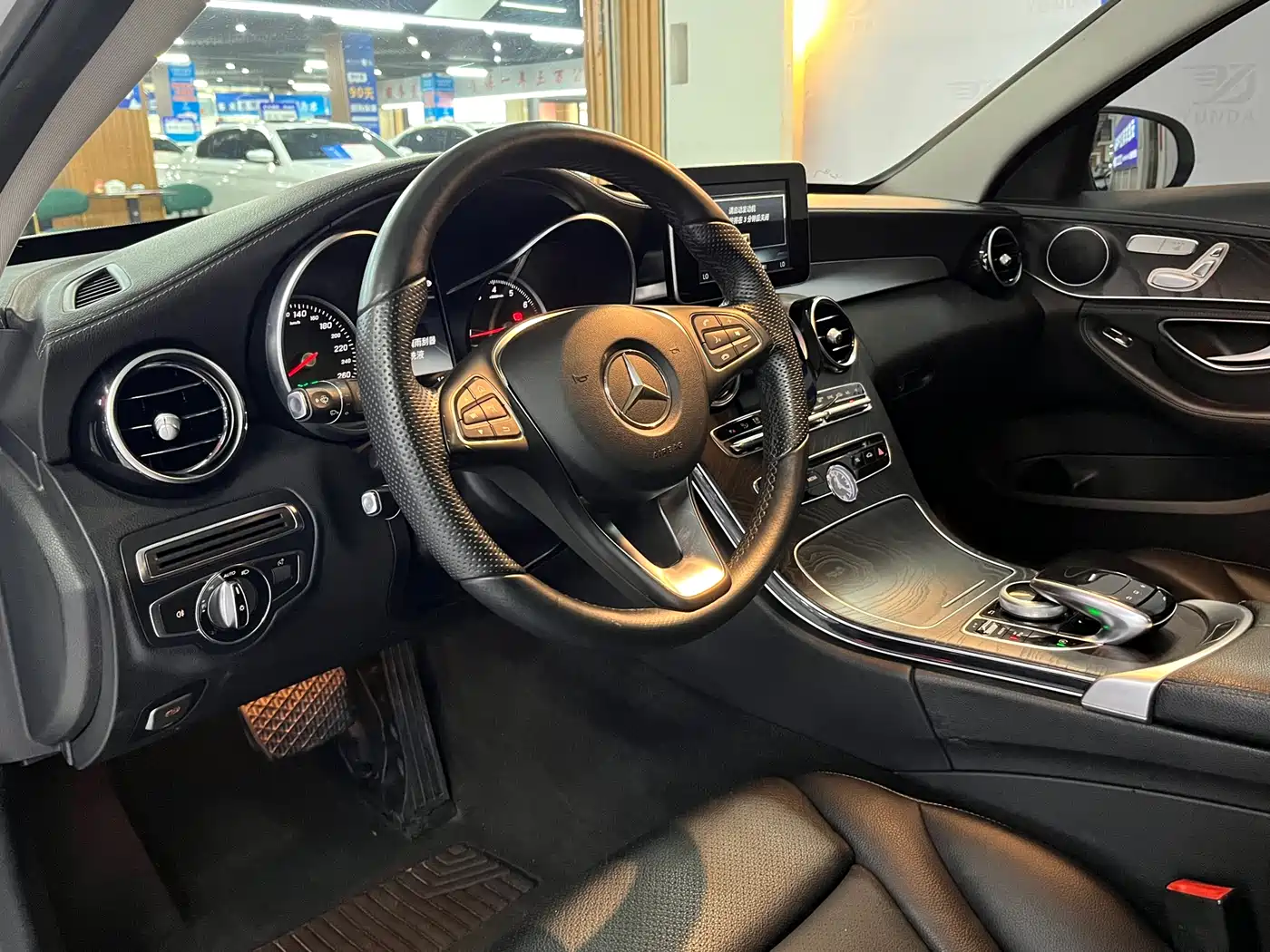 Mercedes-Benz C-Class 2015 C 200 L 4MATIC фото 9
