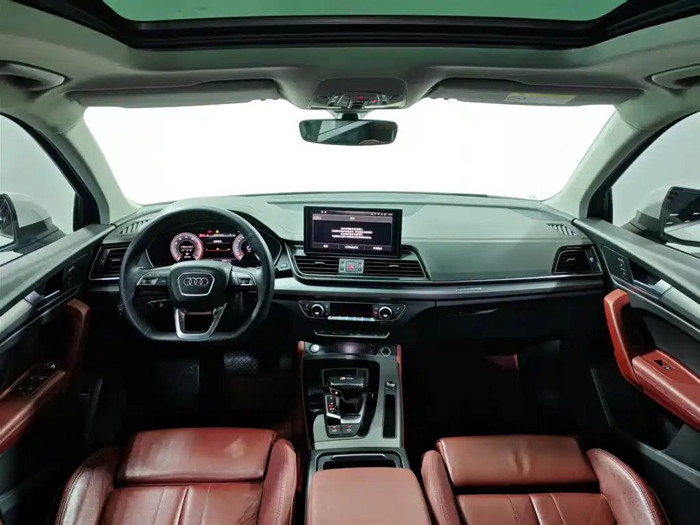 Audi Q5L 2022 40T Luxury Dynamic фото 10