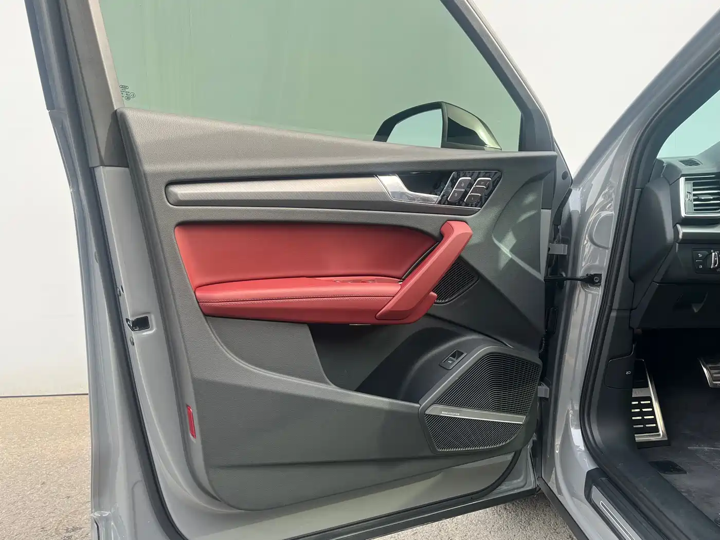 Audi Q5L 2025 45 TFSI Luxury Dynamic фото 14
