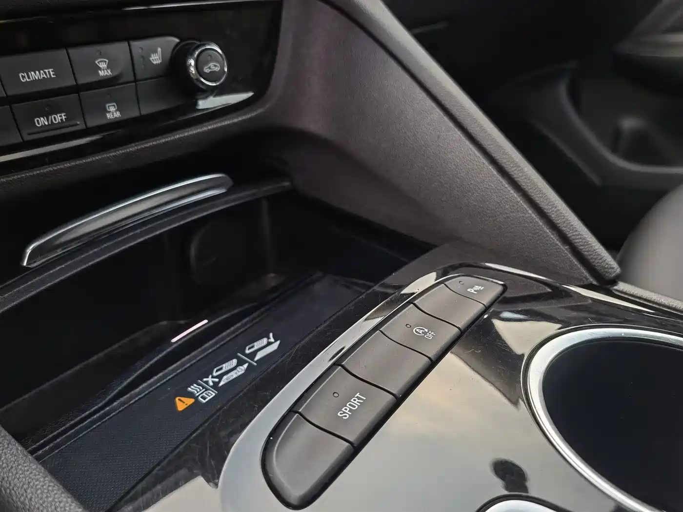 Buick Regal 2024 25T Ultra Comfort Edition фото 22