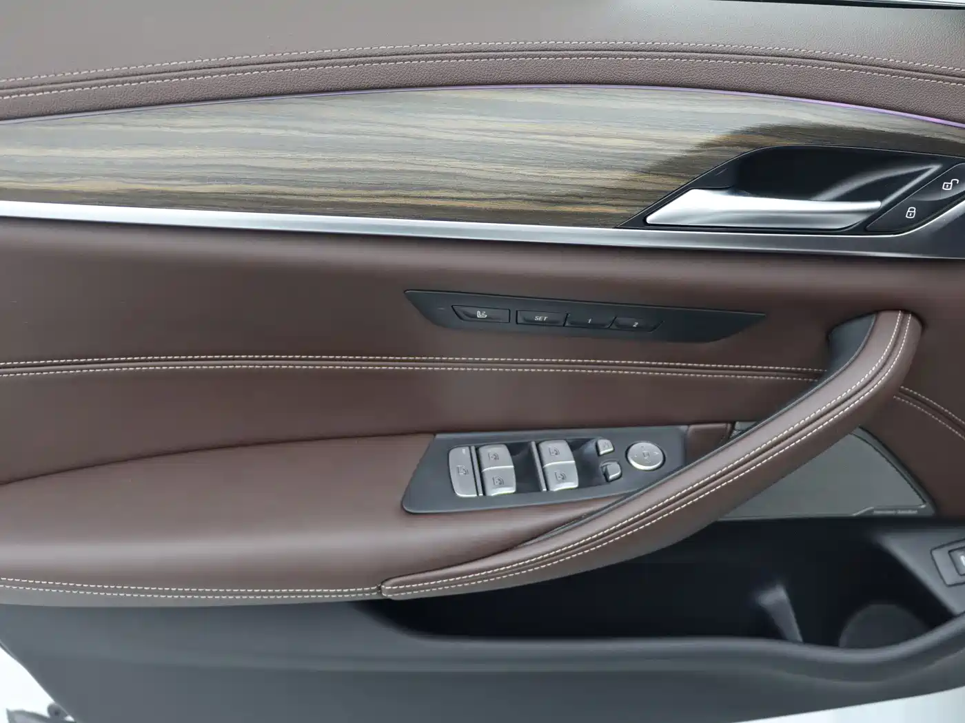 Photo 11 - BMW 5 Series
