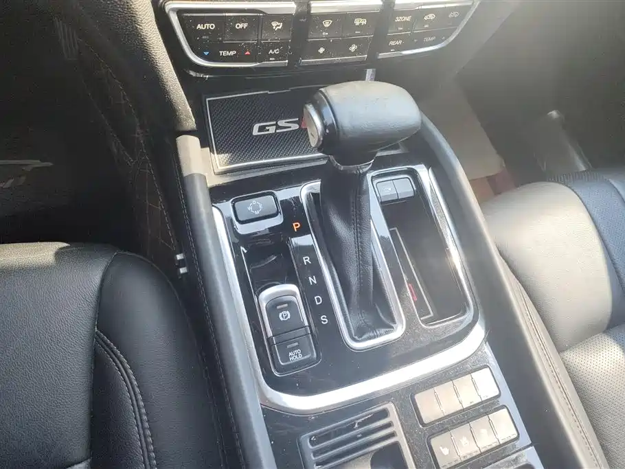 GAC Trumpchi Trumpchi GS8 2017 320T 2WD Luxury Smart Connect (7-seater) фото 16