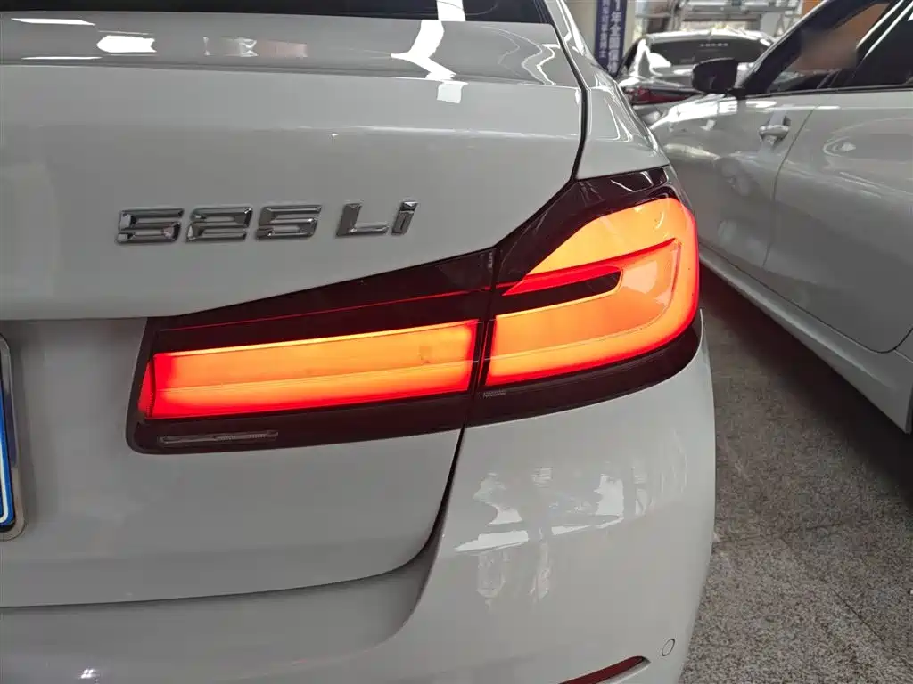BMW 5 Series 2022 Facelift 525Li Luxury Package фото 8