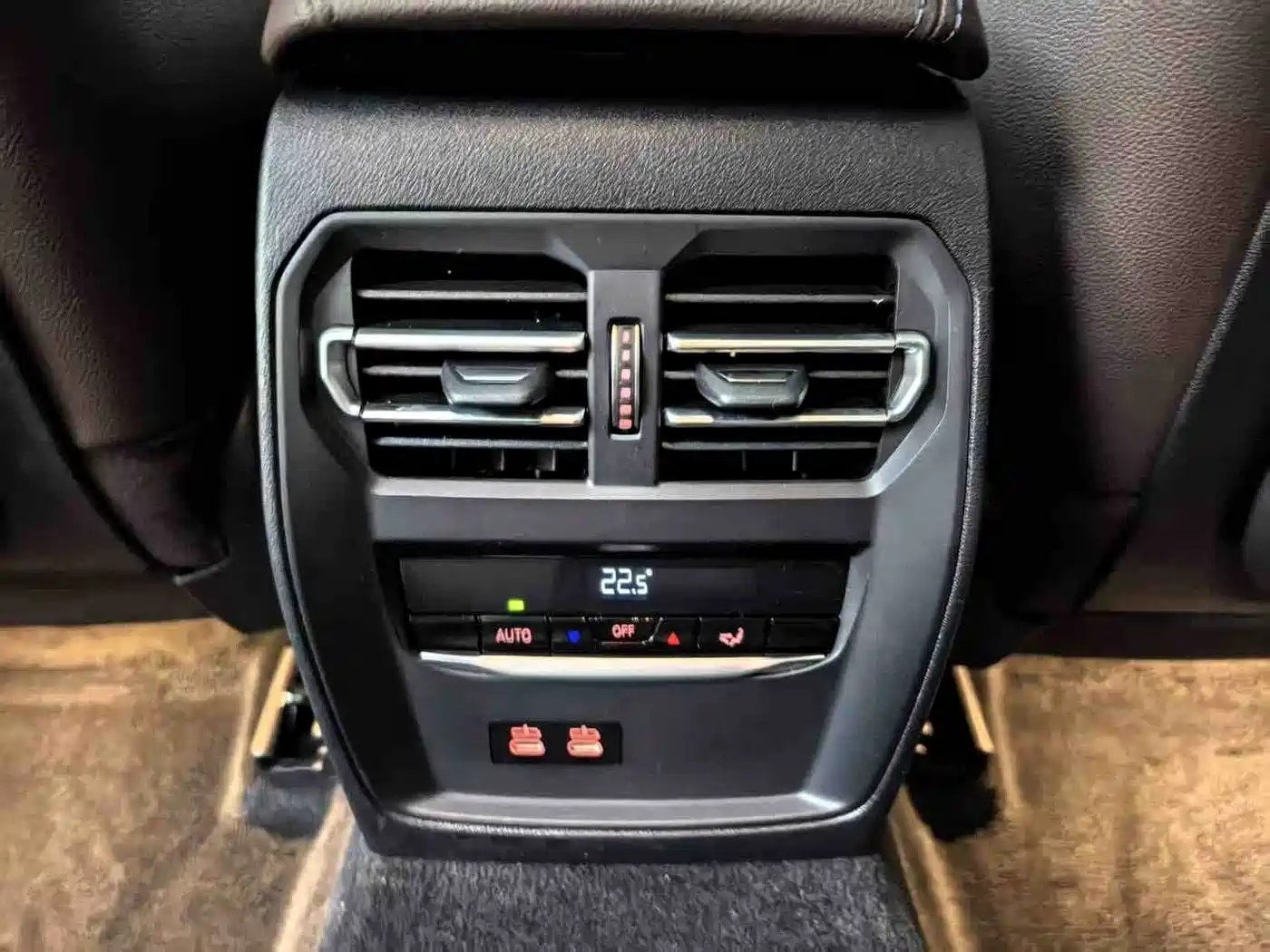 BMW 3 Series 2022 320i Sport Package фото 15