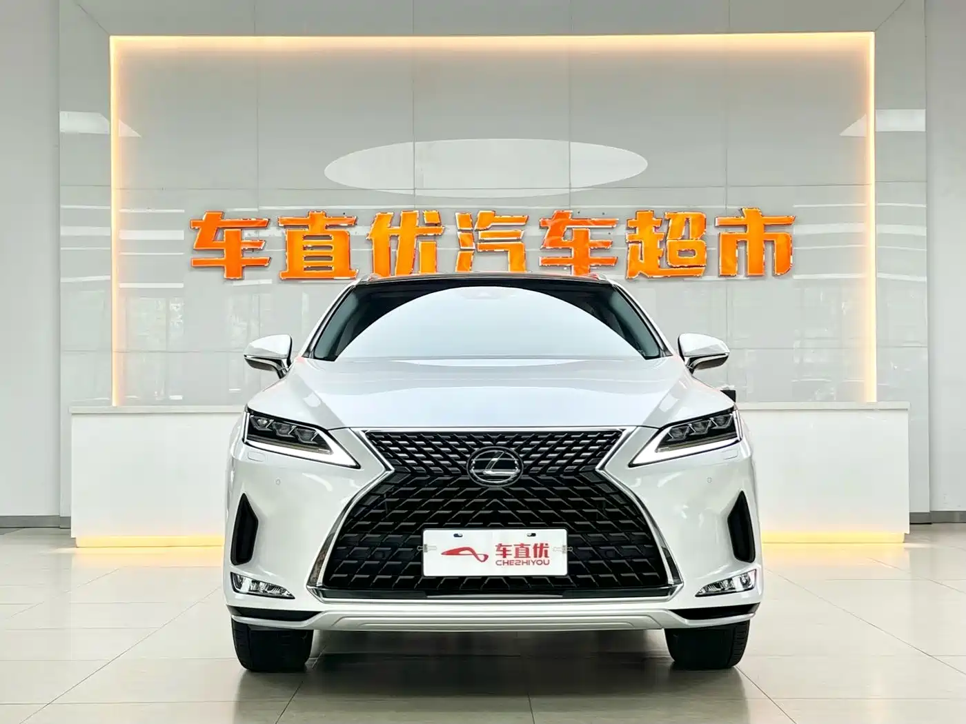 Lexus RX 2020 Facelift 300 AWD Elegance Edition фото 3