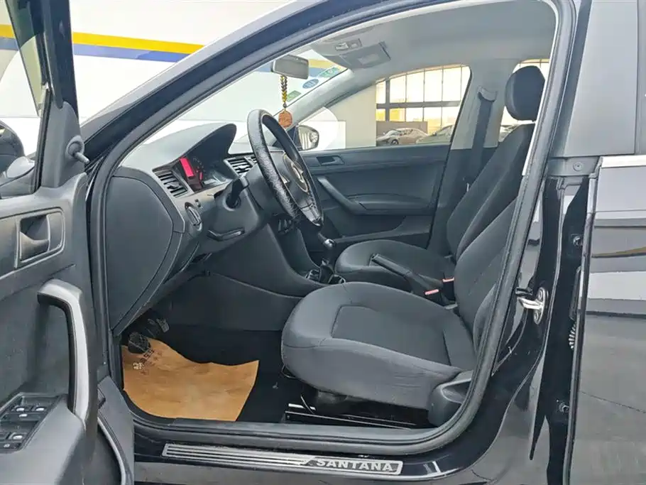 Volkswagen Santana 2015 1.4L Manual Trend Edition фото 9