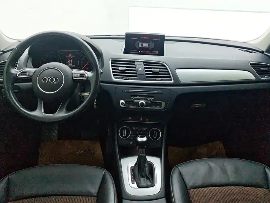 Audi Q3 2018 30th Anniversary Edition 30 TFSI Fashion фото 12