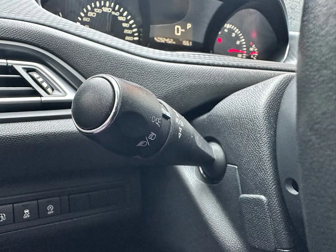 Peugeot 308 2018 2018 1.6L Auto Luxury Edition