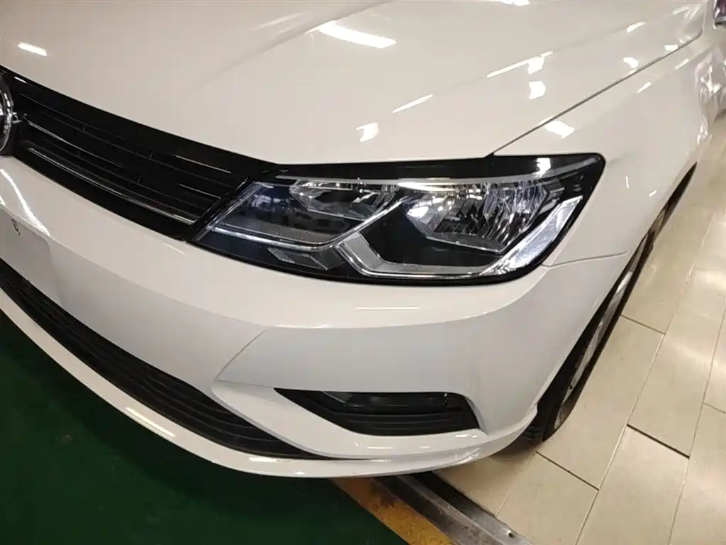 Volkswagen Lamando 2017 230TSI DSG Trend Edition фото 24