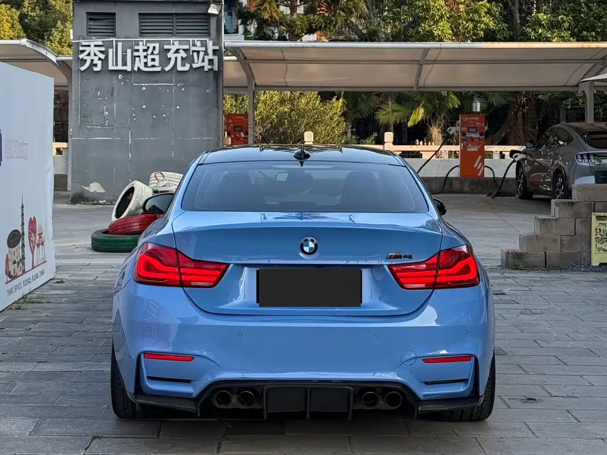 BMW M4 2017 M4 Coupe Fans Limited Edition фото 5