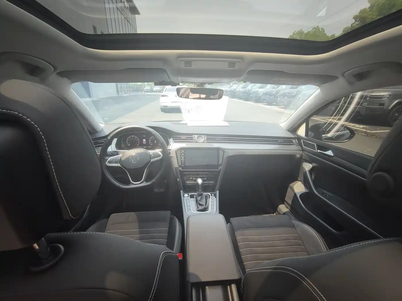 Volkswagen Magotan 2020 330TSI DSG Leading фото 15