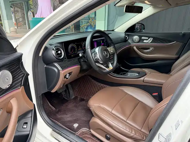 Mercedes-Benz E-Class 2019 Facelift E 300 L Sport Fashion — фото 5