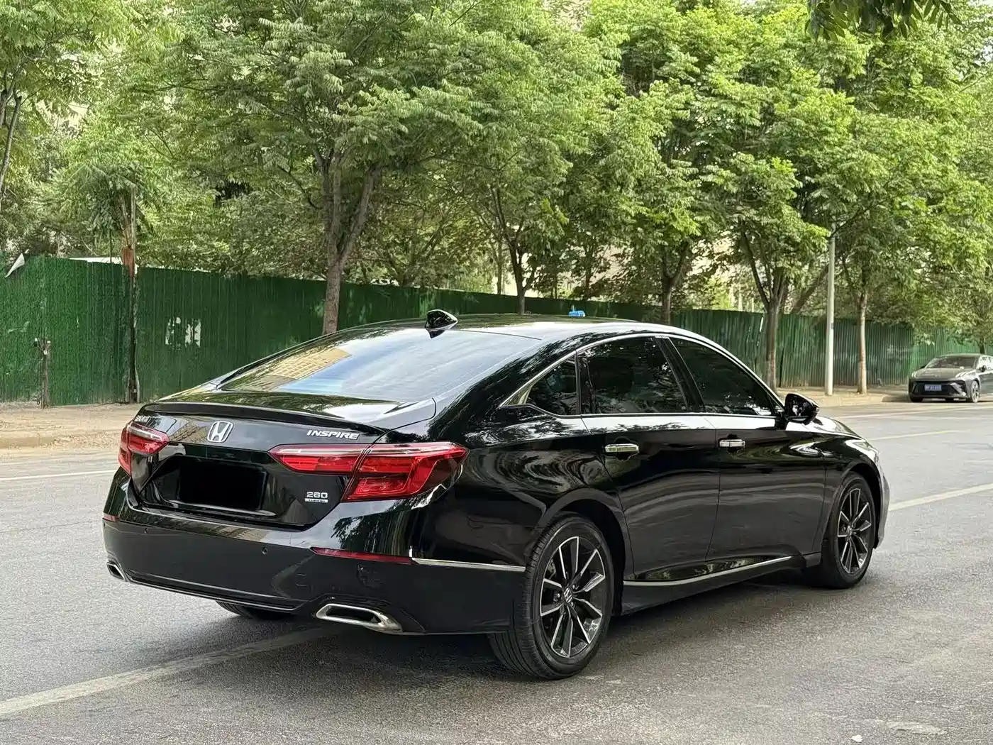 Фото 4 - Honda Inspire