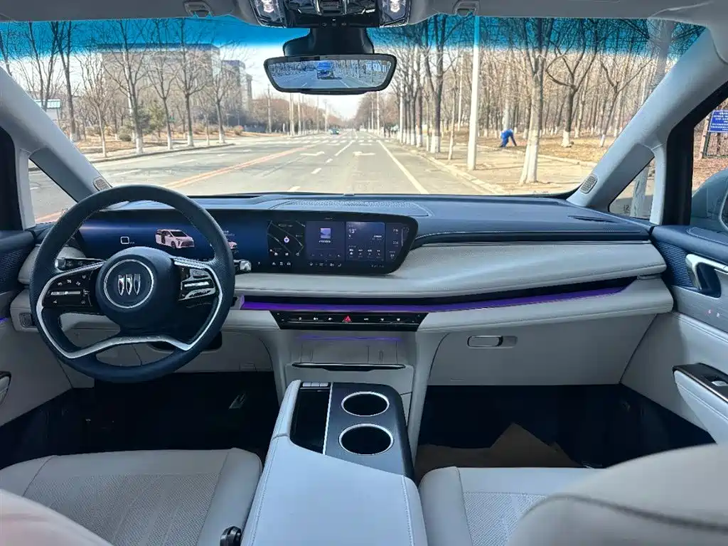 BUICK GL8 NEW ENERGY