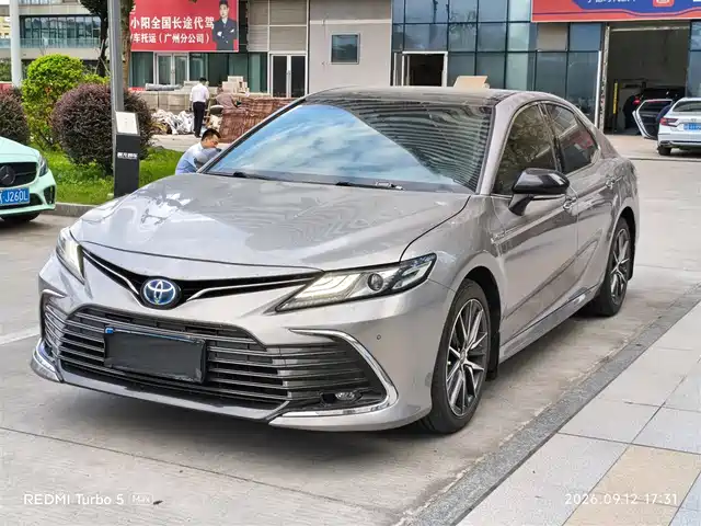 Toyota Camry Гибрид, 2.5HG, Люкс