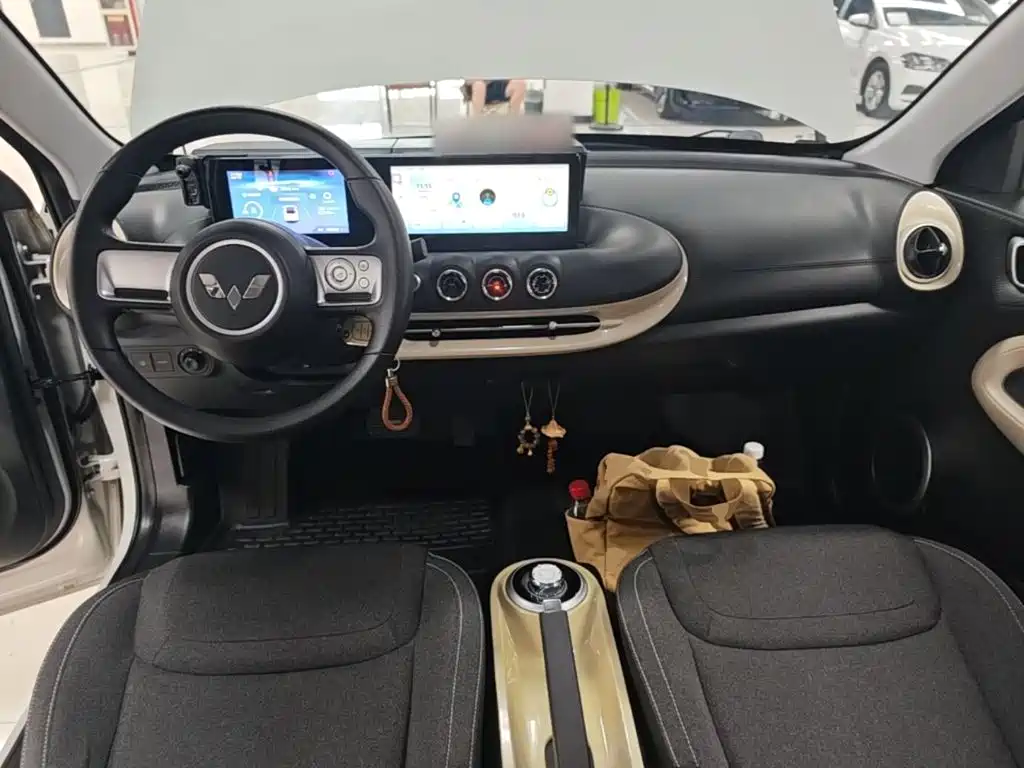 صورة 10 - Wuling Motors Wuling Bingo