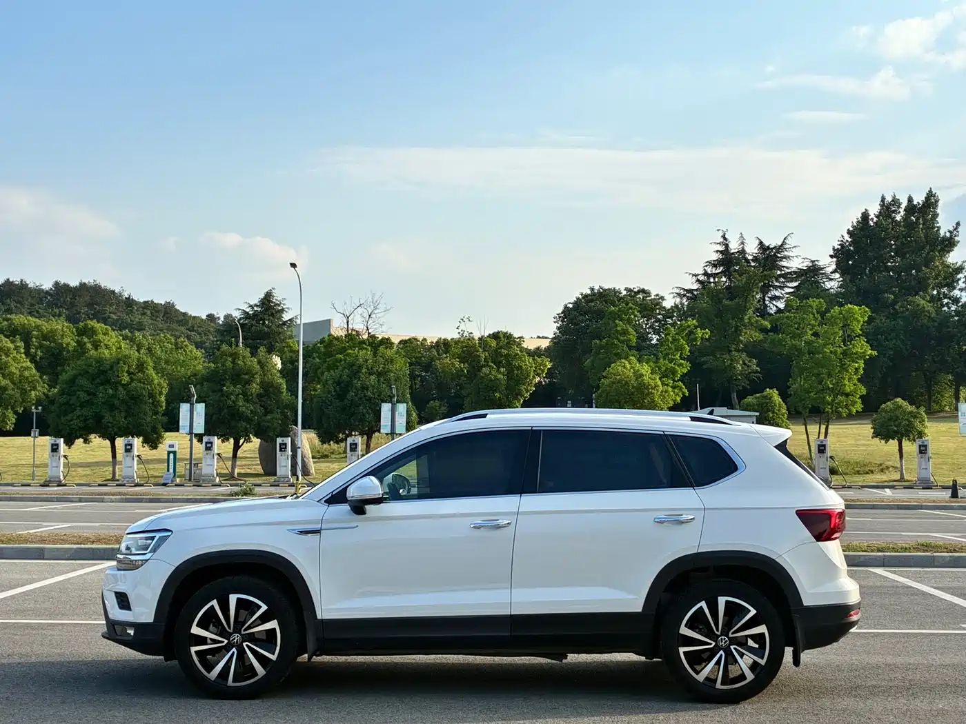 Volkswagen Tharu 2021 Model 280TSI 2WD Luxury Edition фото 7