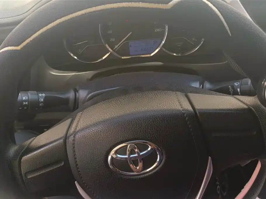 Toyota Corolla 2017 Facelift 1.2T S-CVT GL фото 15