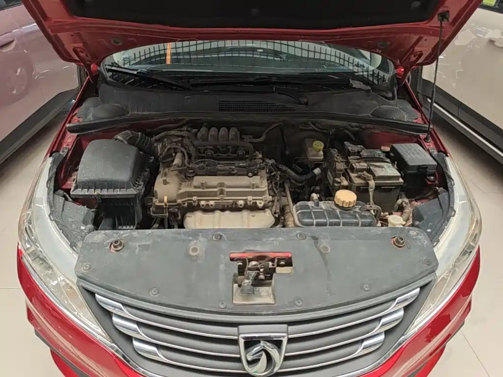 Baojun 310 2016 2016 1.2L Manual Luxury Type