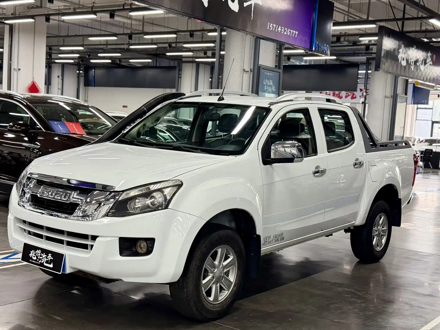 Фото 1 - Isuzu D-MAX