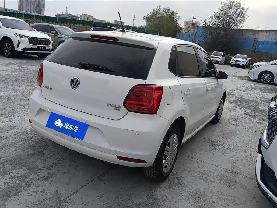 Volkswagen Polo 2018 1.5L Auto Safe Drive фото 3
