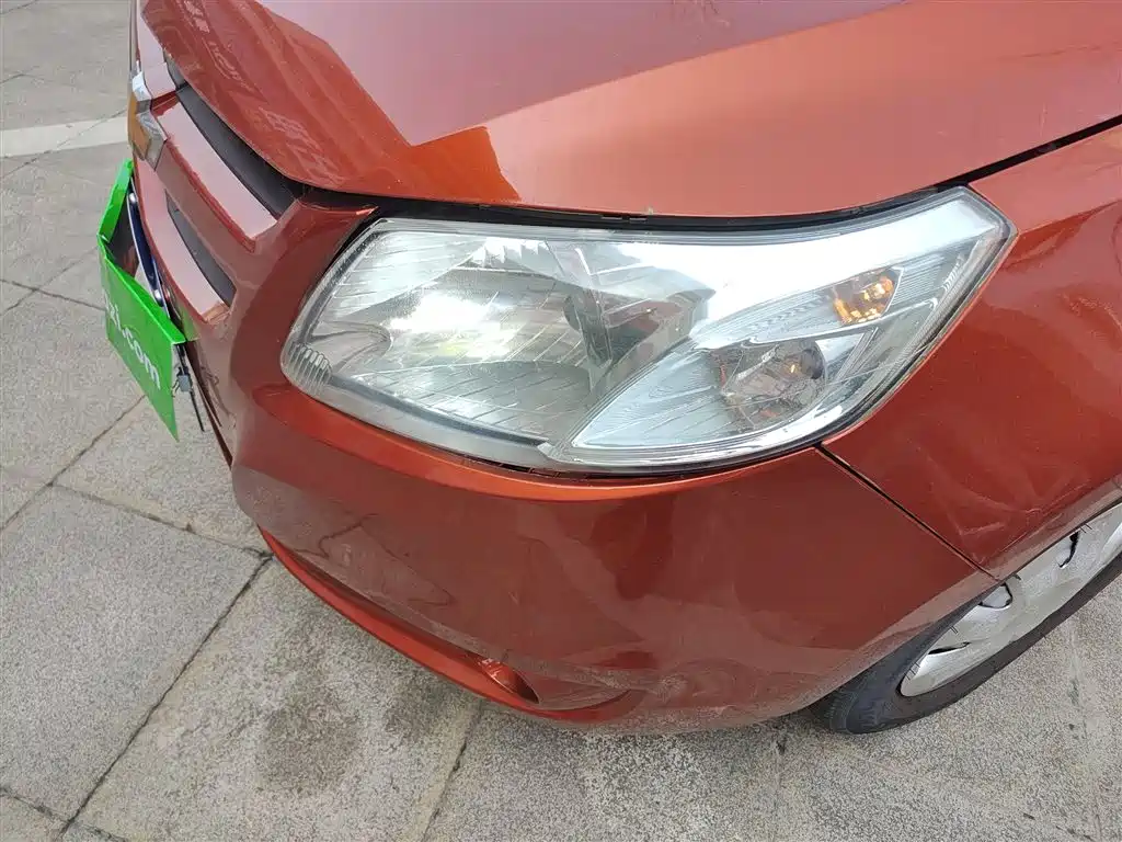 Chevrolet Sail 2013 Sedan 1.2L Manual Fashion Happiness Edition фото 24