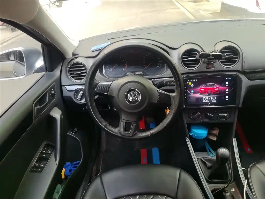 Volkswagen Jetta 2015 Quality Edition 1.4L Manual Fashion фото 3