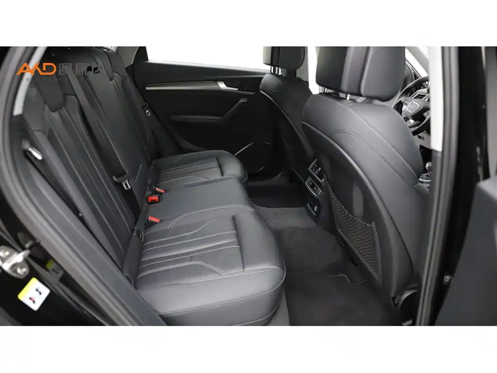 Audi Q5L 2022 Facelift 40T Luxury Dynamic фото 8