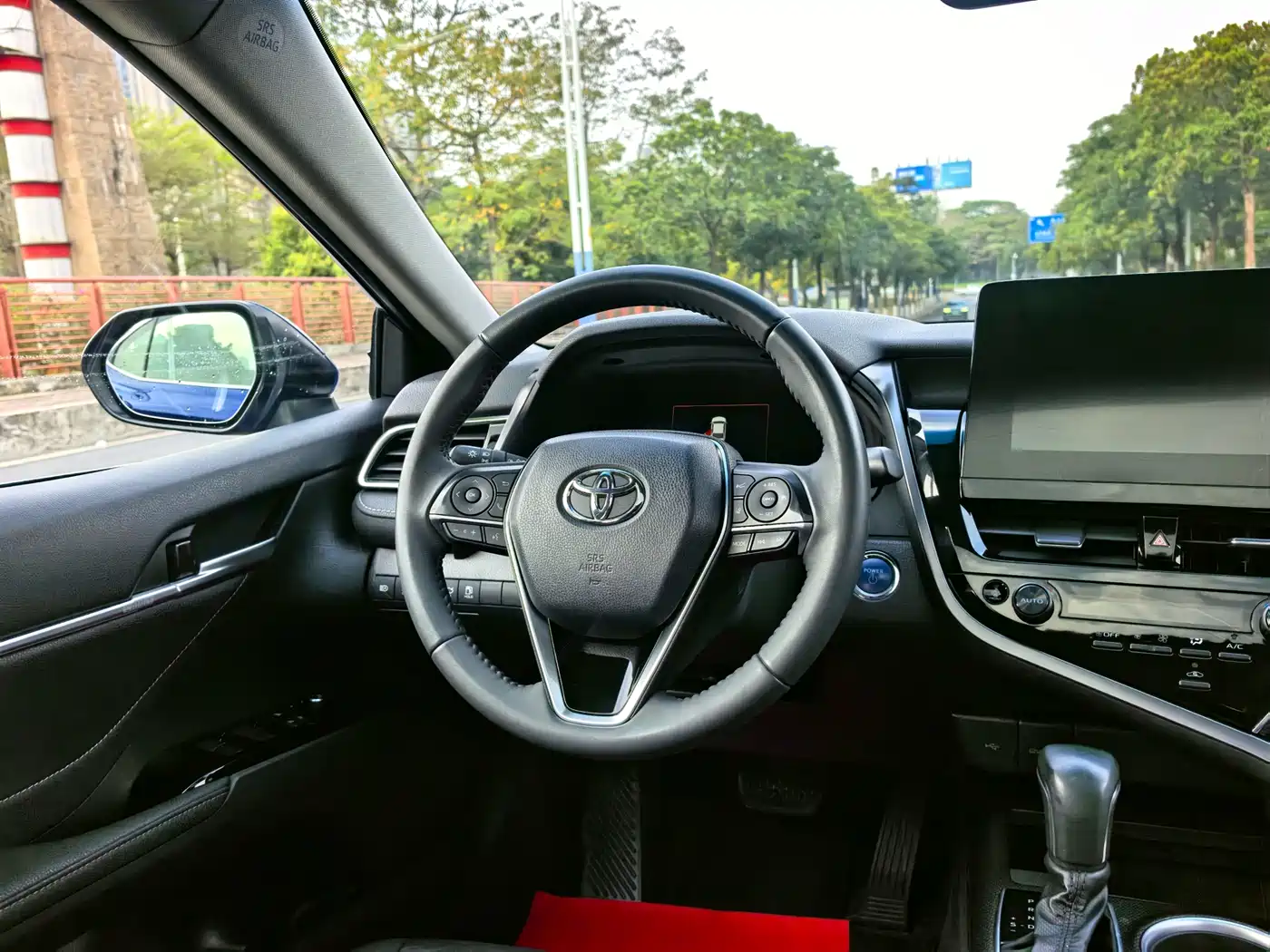 Toyota Camry 2021 Hybrid 2.5HS Fashion Edition фото 7