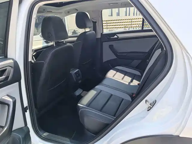 Volkswagen T-ROC 2023 280TSI DSG 2WD Time Edition — фото 5