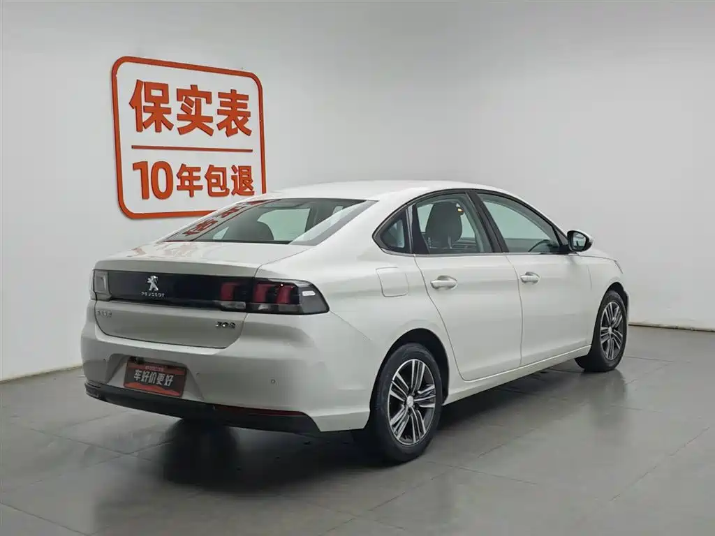 Peugeot 308 2018 1.6L Auto Luxury Edition фото 2