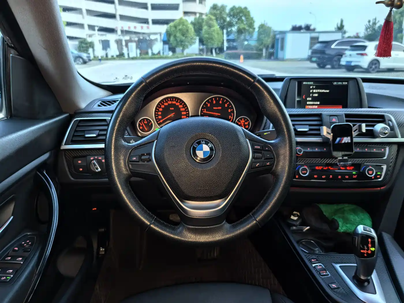 BMW 3 Series GT 2018 320i Fashion фото 8