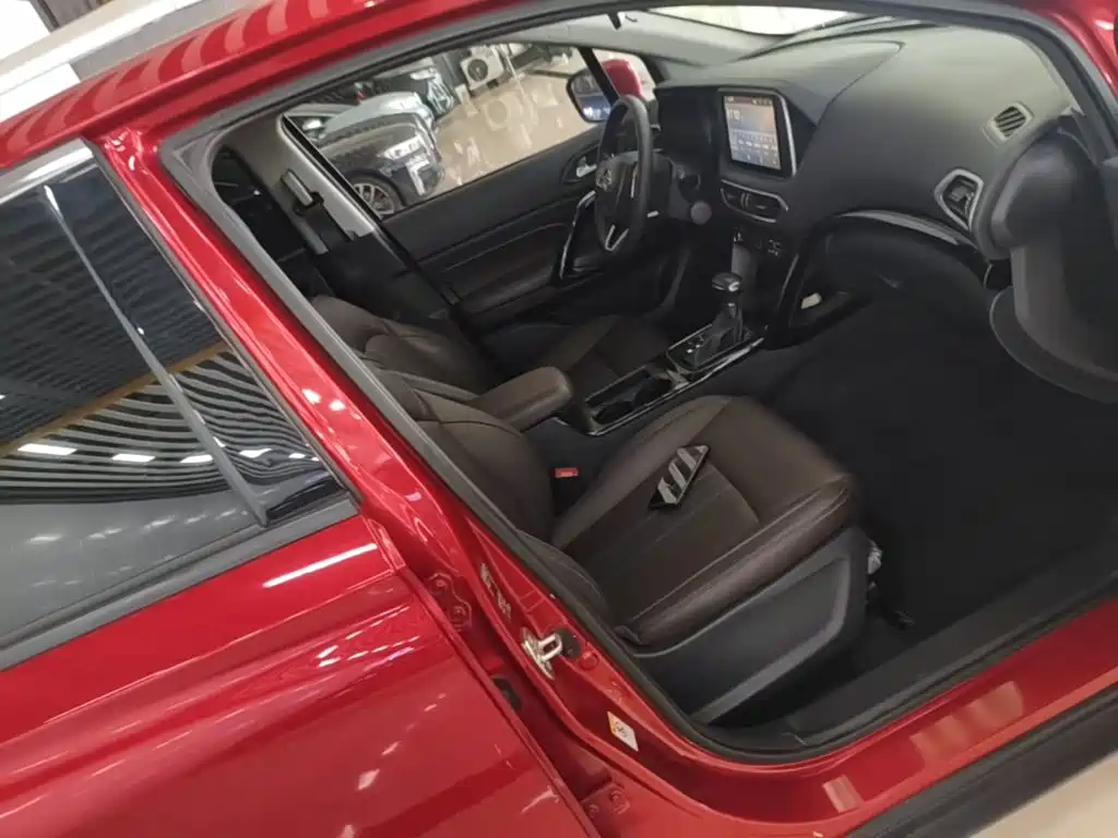 صورة 25 - GAC Trumpchi GS4