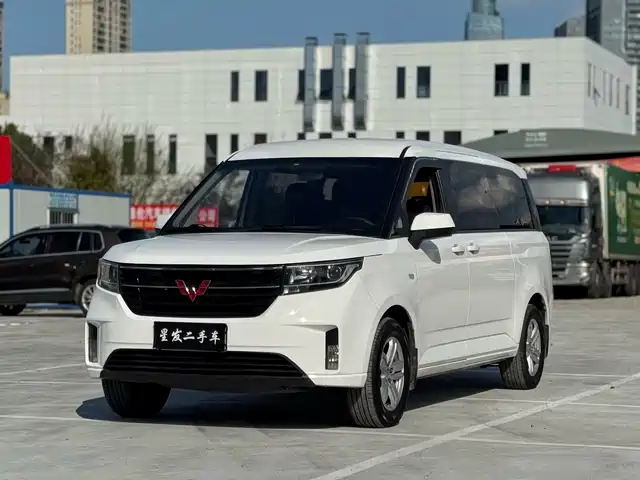 Wuling Motors Wuling Journey 2021 1.5T Manual Luxury Edition