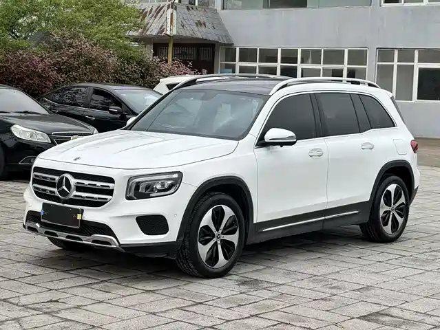 MERCEDES-BENZ GLB
