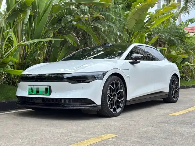 ZEEKR 007 2024 AWD Smart Drive 100kWh — фото 1