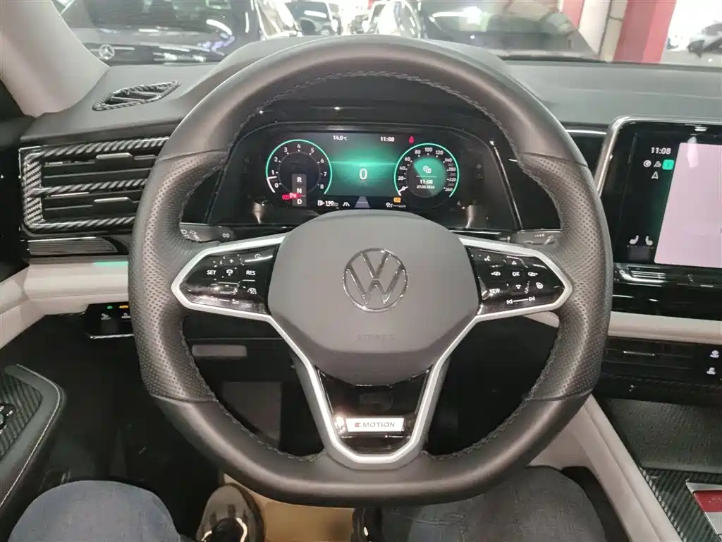 Volkswagen Teramont 2023 530 V6 AWD Premium Luxury Edition фото 11