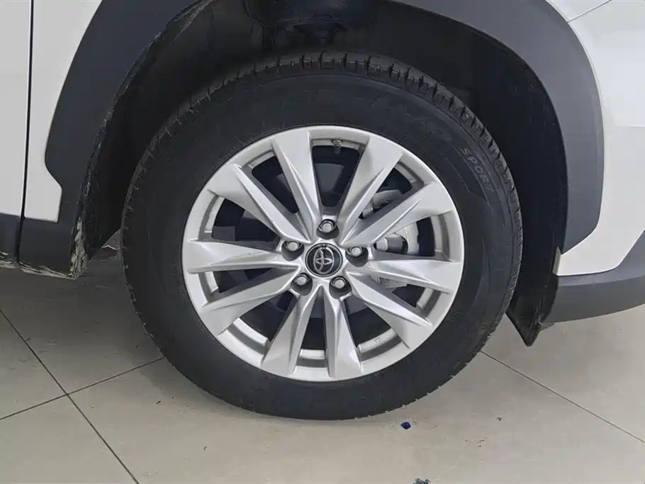 Toyota Corolla Cross 2022 2.0L Elite Edition фото 6