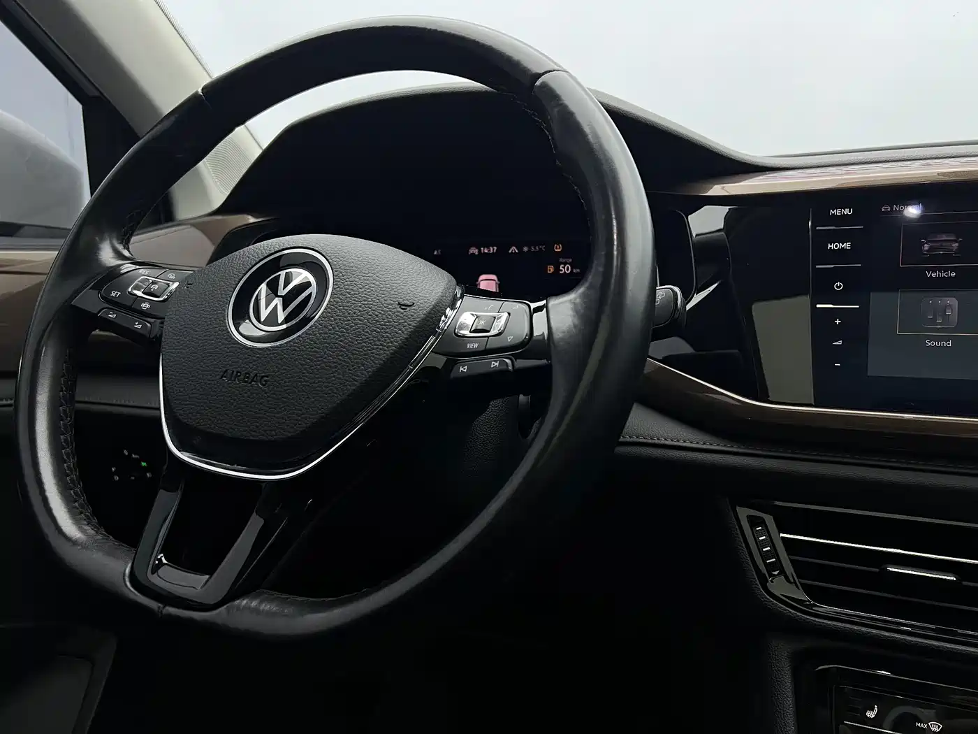 Volkswagen Tharu, миниатюра 10