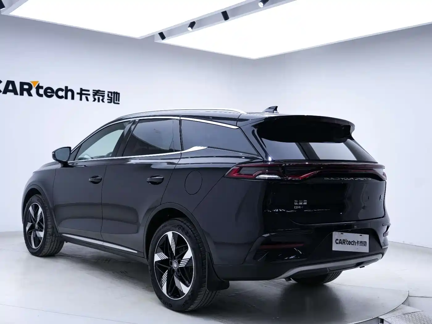 BYD Tang New Energy 2023 Model DM-i Champion Edition 112KM Honor фото 11