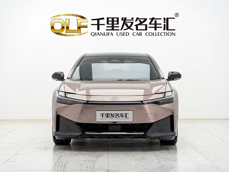 Toyota bZ3 2023 616km Long Range Premium фото 2