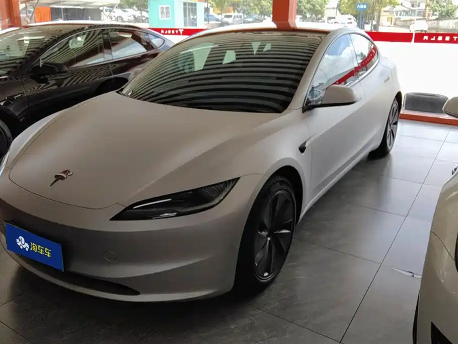 Tesla Model 3 2023 Rear-Wheel Drive