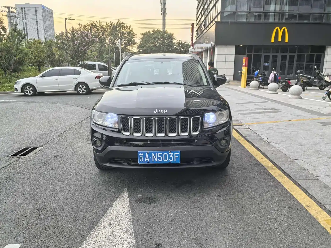 Jeep Compass (Import) 2012 2012 2.4L AWD Luxury Edition