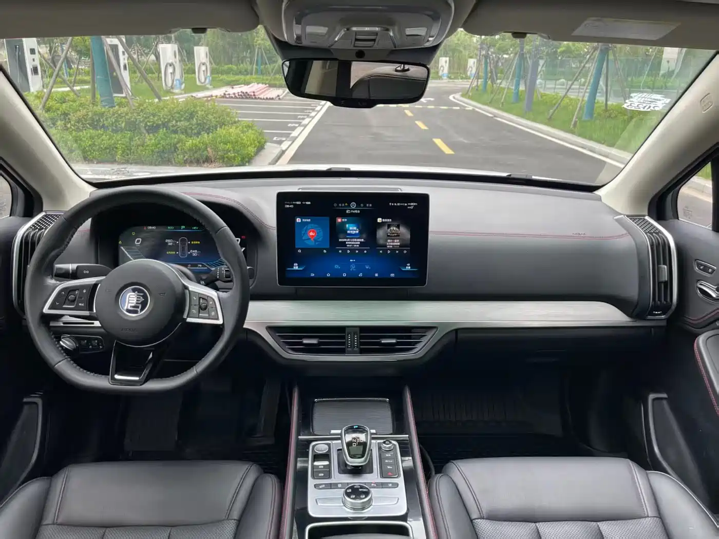 BYD Tang New Energy 2018 DM 2.0T Full-time 4WD Smart Connect Creation Edition 5-seater China V фото 5