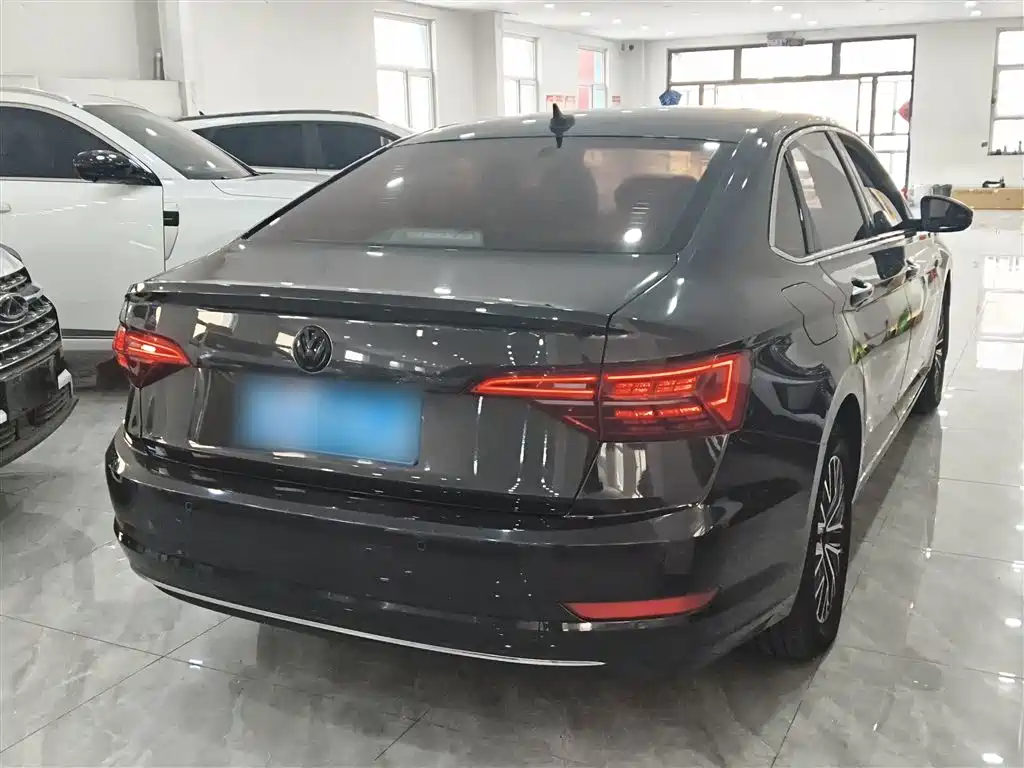 Volkswagen Sagitar 2021 200TSI DSG Comfort Smart Edition фото 5
