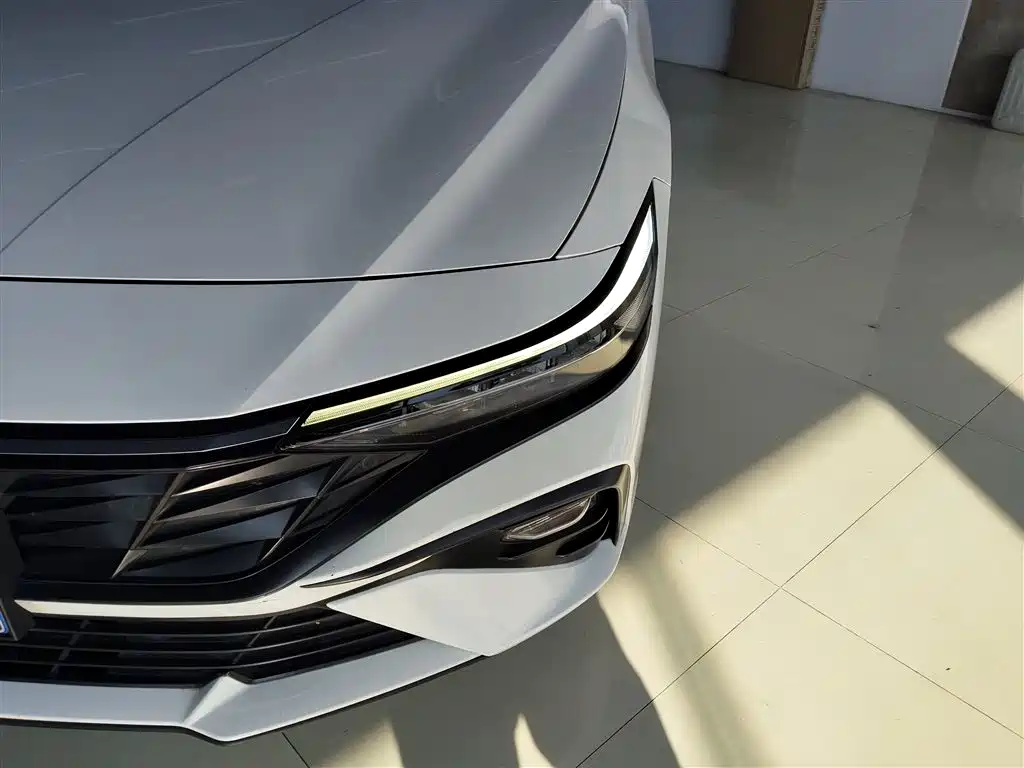 Hyundai Elantra 2023 1.5L CVT GLX Elite Edition фото 24