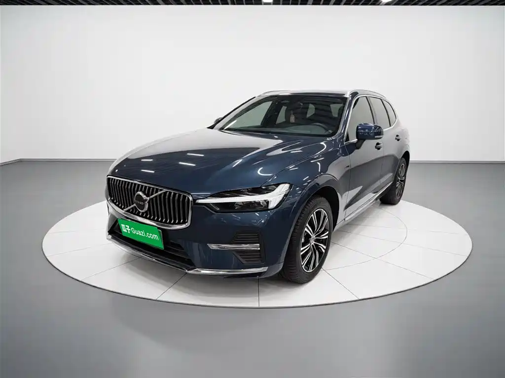 Volvo XC60 2022 B5 AWD Inscription