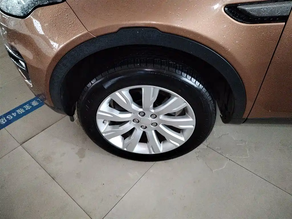 Land Rover Discovery Sport 2016 2.0T Launch Limited Edition фото 23